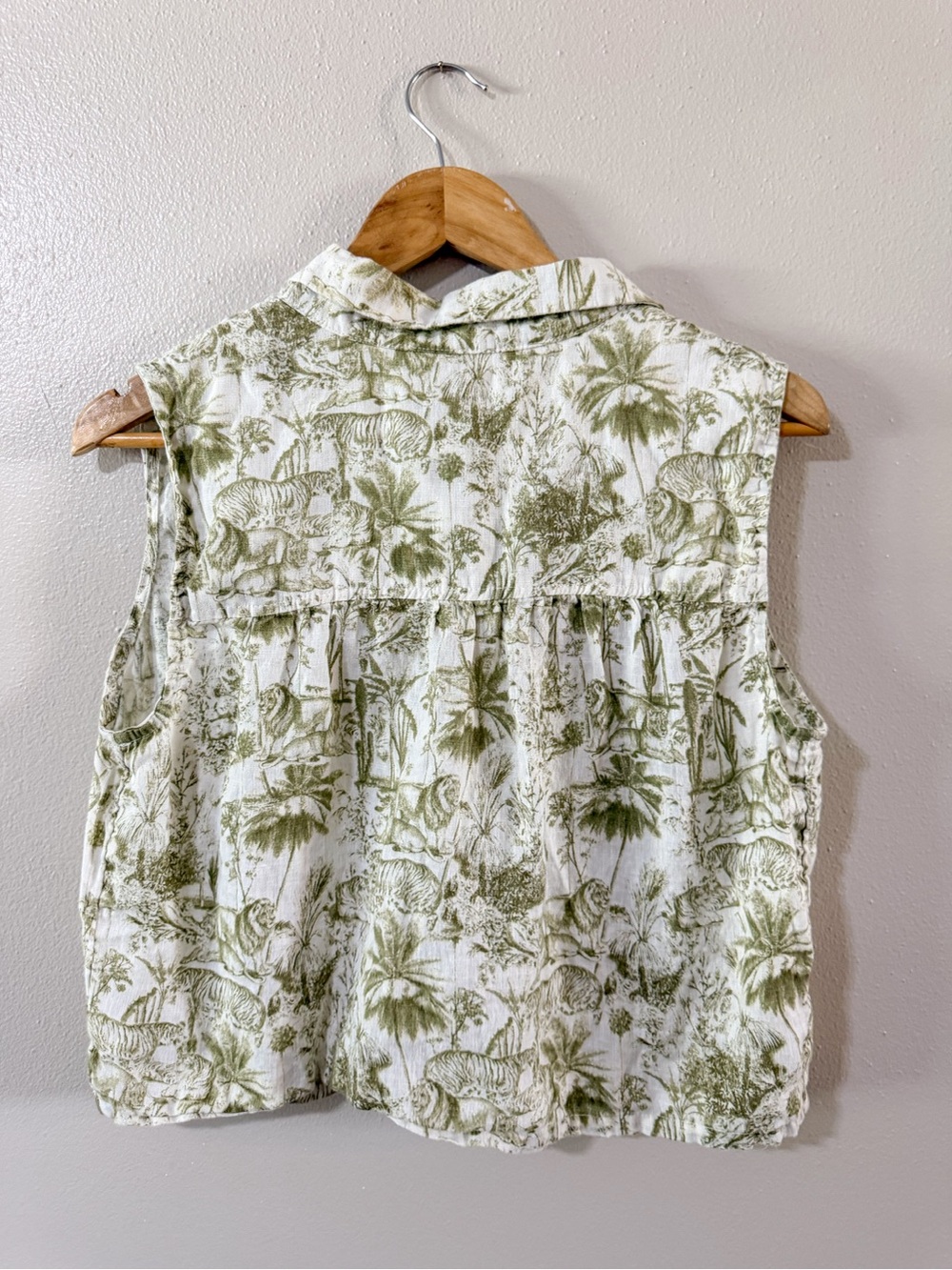 Rachel Zoe Linen Bundle - 2 100% Linen Tops / Summer / Beach - Medium - Picture 3 of 10